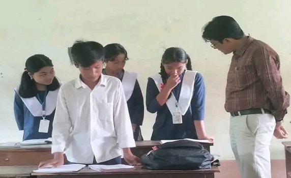 Director of School Education Dr. Samit Roy Choudhury inspects school at Mandwi Block.